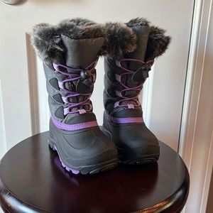 Kids snow boots